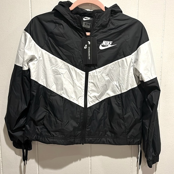 Nike Other - NEW! Nike Girl $65 Windbreaker Hooded Jacket